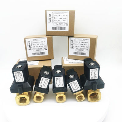 Burkert 00221630 소레노이드 밸브 24V DC 전압 서보 결합
