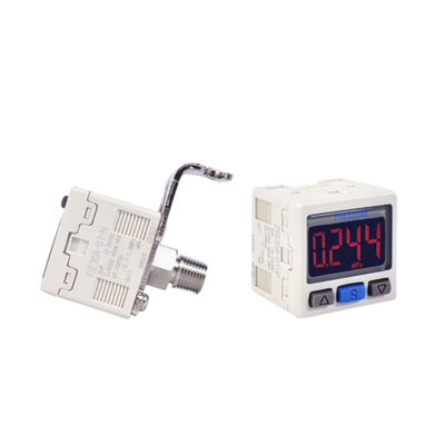 ZSE30AF-01-P SMC 디지털 압력 스위치 복합 압력 R1/8 2색 디스플레이 PNP 오픈 컬렉터 1 출력