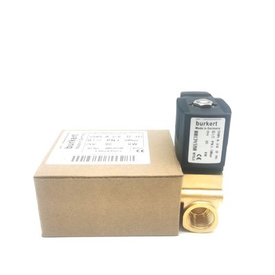 버커트 전자기 밸브 00134239 G1/8 AC220V 6014 C 정상 폐쇄 0 ~ 25bar 3/2 Way Brass Body