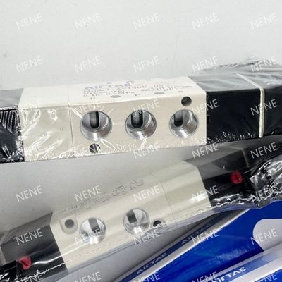 4V230C-08 정밀 유체 규정 5 포트 3 위치에 대한 전자 자기 밸브 AIRTAC