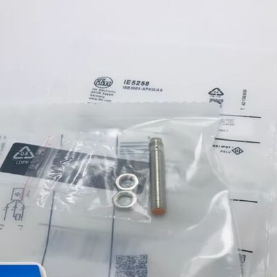 Ifm Efector IE5287 인덕티브 근접 센서, 실린더형, 2mm, DC, PNP-NO, M8 3-Pin, 보호